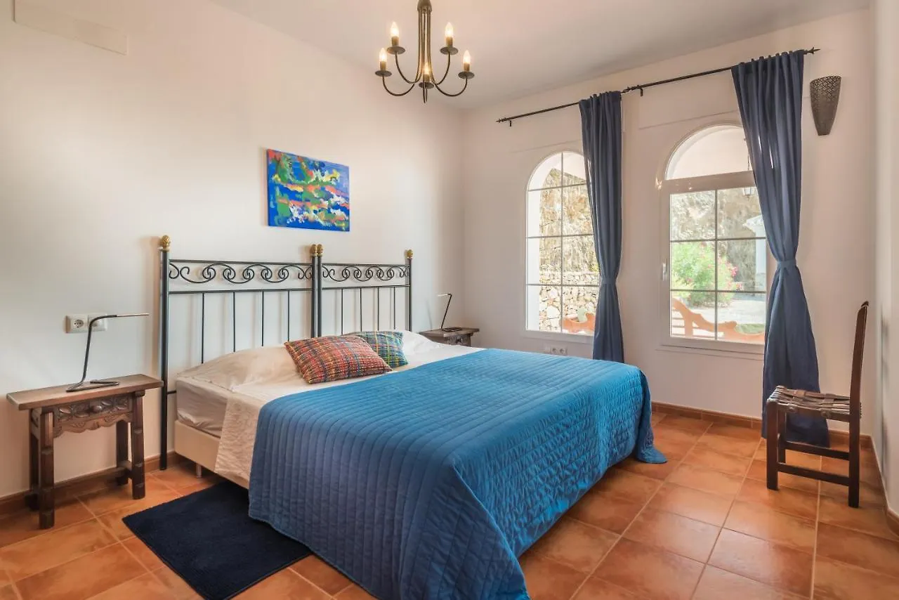 Villa El Ancla Sayalonga Spain